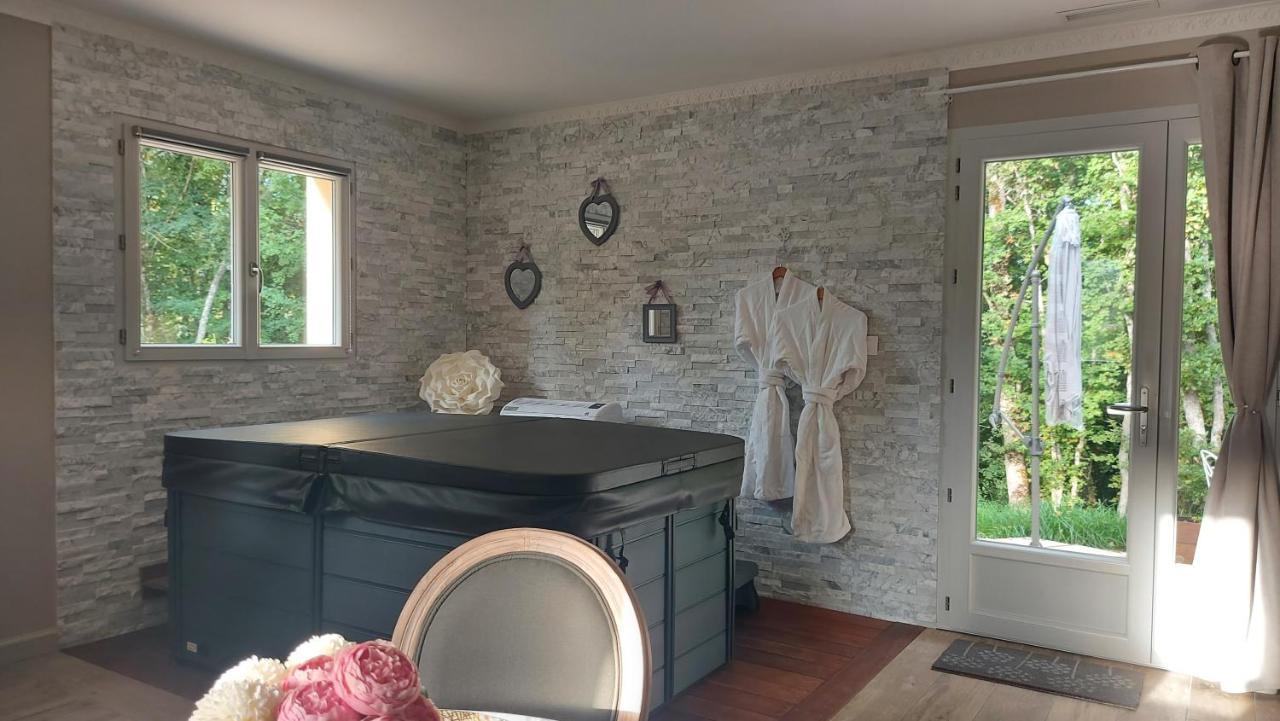 Gite Spa & Nature Saint-Chamassy Экстерьер фото